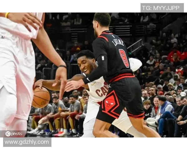 10月11日NBA季前赛骑士对阵公牛精彩回顾与赛前分析